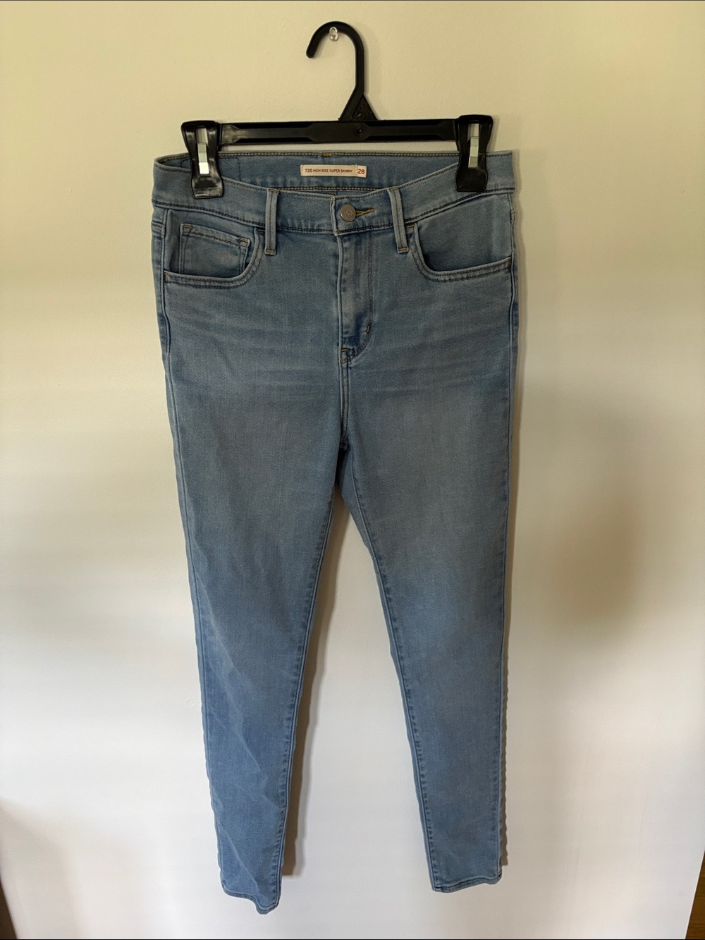 Levi’s 720 High Rise Super Skinny Jeans Light Wash Size 28 *See Description*